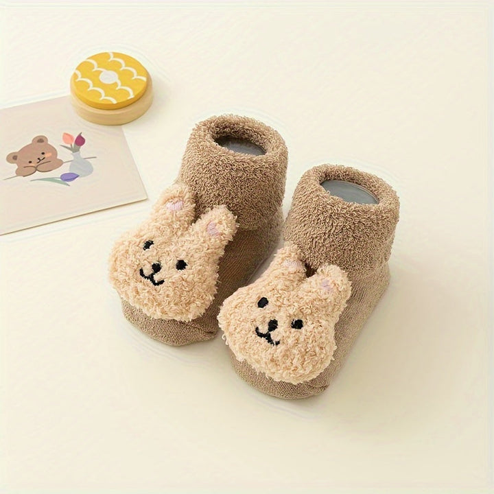 Winterliche Antirutsch Babysocken – Mila | Mit süßem Bärenmotiv und warmem Futter