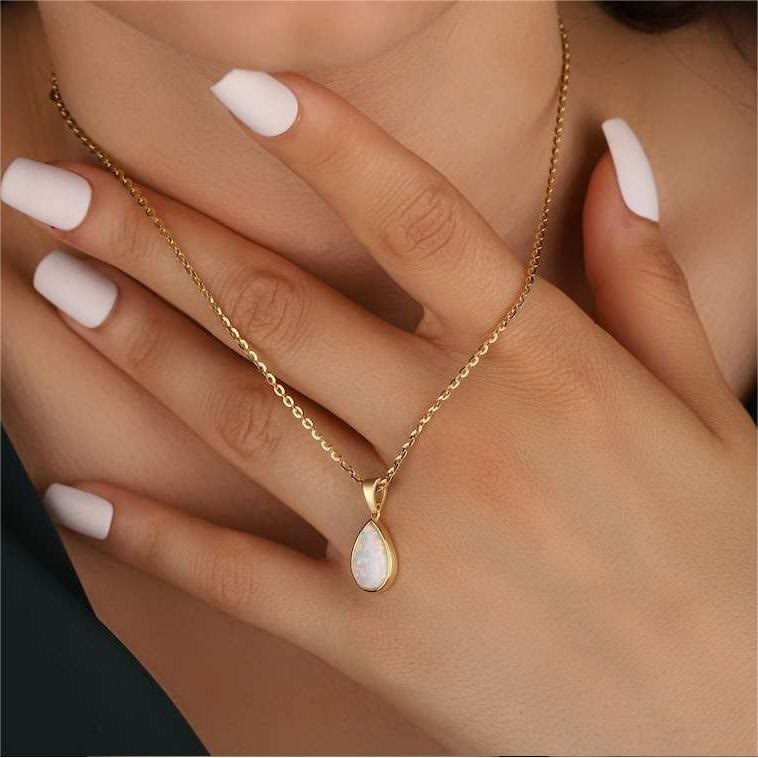 Halskette für Damen | Opal | Gold | Anhänger | Klassisch | Stilvoll-Luzern Mode