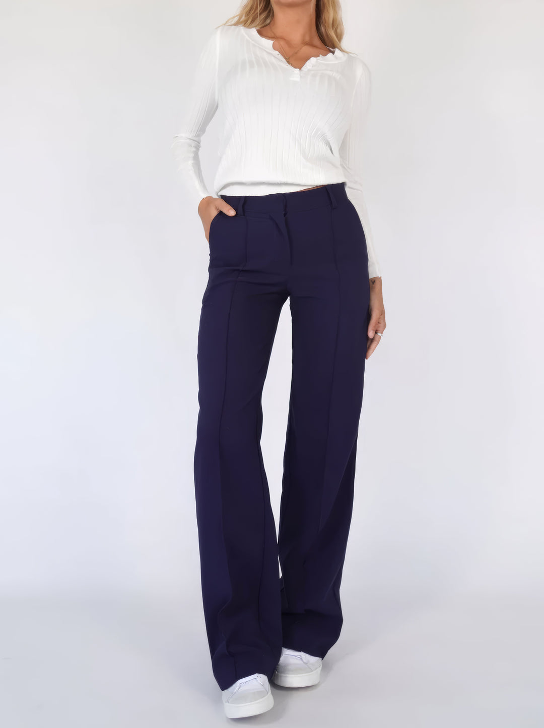 Stylische Weite Damenhose – Aurelia