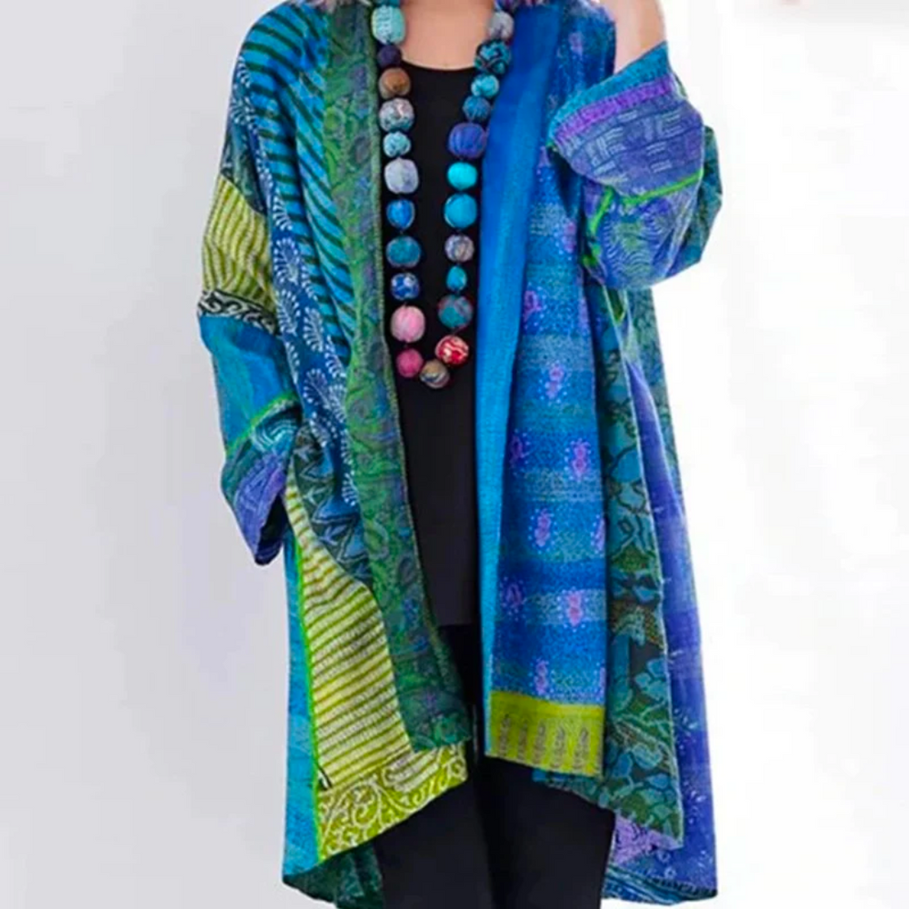 Herbstliche Boho-Strickjacke mit buntem Herbstmuster – Maravilla