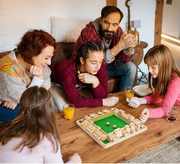 Strategisches Würfelspiel – CloseBox