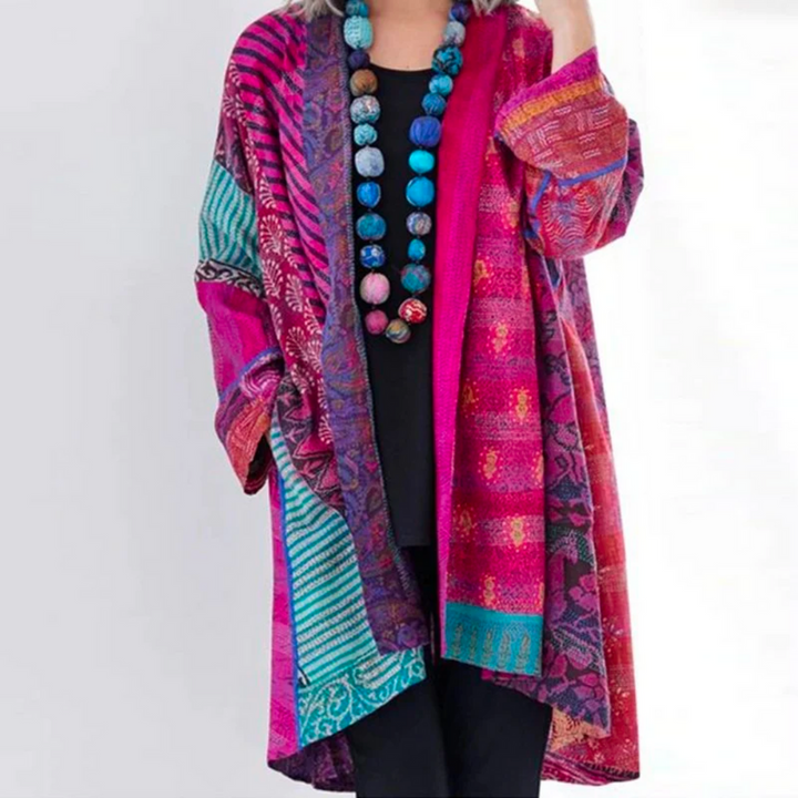 Herbstliche Boho-Strickjacke mit buntem Herbstmuster – Maravilla