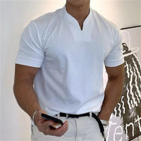 Atmungsaktives Herren Fitnessshirt mit V-Ausschnitt – Timo