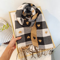 Karierter Damen Schal aus Polyester für Herbst & Winter – Aurelie