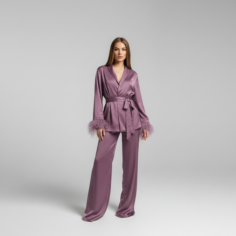 Bequemer Satin-Anzug - Claudia