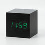 Compacte Digitale Kubusklok Met LED-Display - TimeCube