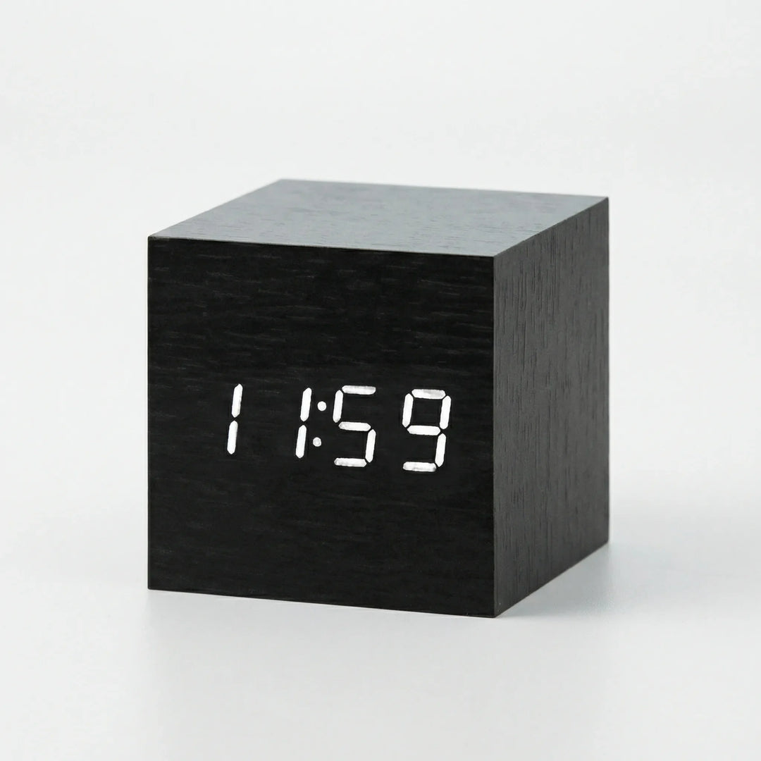 Compacte Digitale Kubusklok Met LED-Display - TimeCube