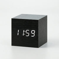 Compacte Digitale Kubusklok Met LED-Display - TimeCube