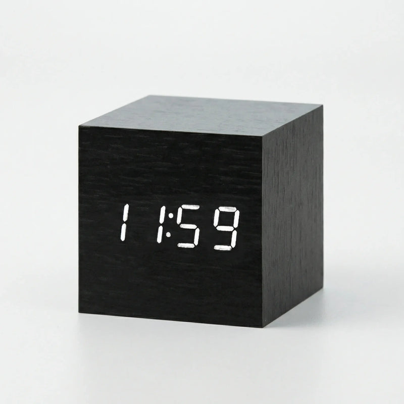 Compacte Digitale Kubusklok Met LED-Display - TimeCube
