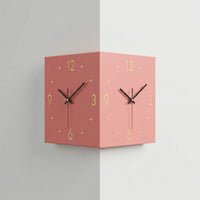 Decoratieve Hoekwandklok Met 2 Wijzerplaten - Angleclock