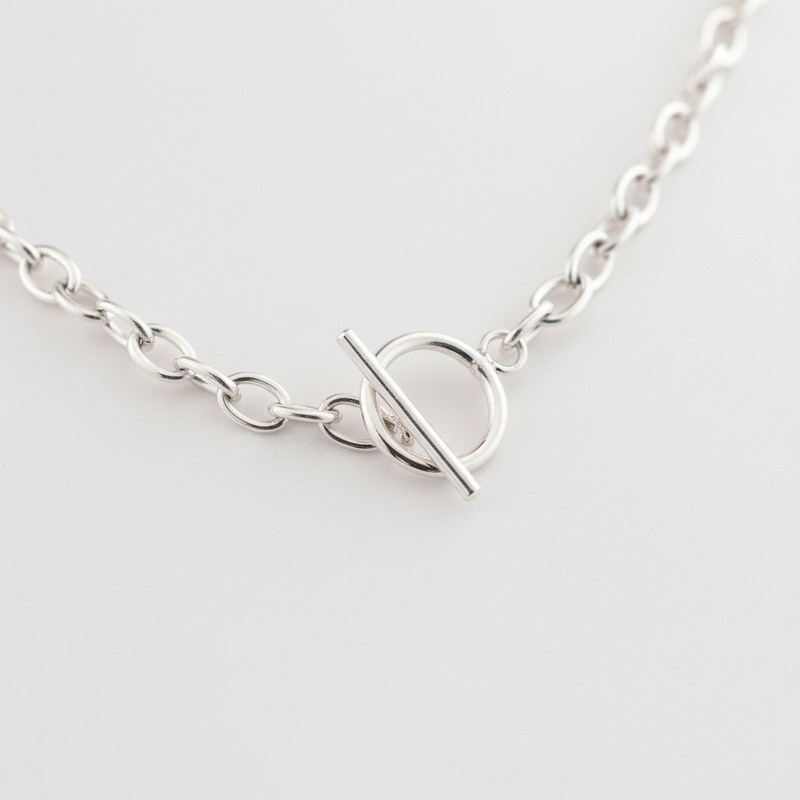 Elegante Halskette Aus Silber - Ringgen 