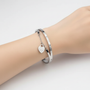 Elegantes Armreifdesign - HeartEmbrace 