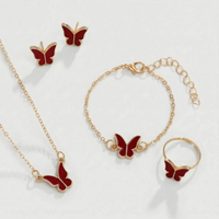 Feingliedrige Kette Mit Schmetterlingsanhänger - Maripell