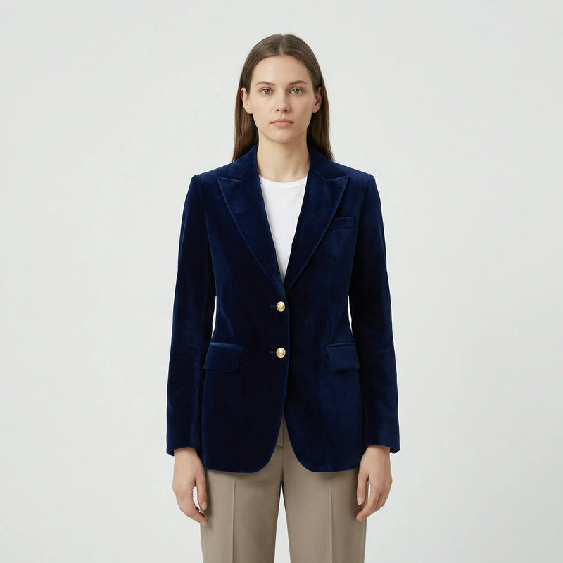 Getailleerde Fluwelen Blazer Met Gouden Knopen - Tamara