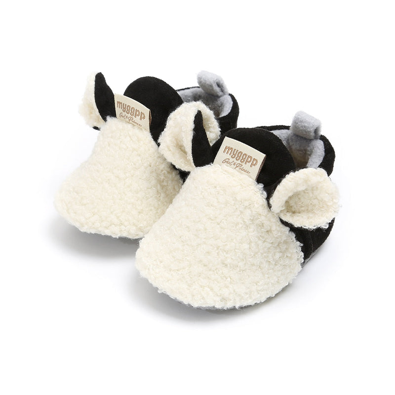 Weiche rutschfeste Lauflernschuhe für Babys mit Lamm-Motiv – Winterzauber Schrittchenwarm