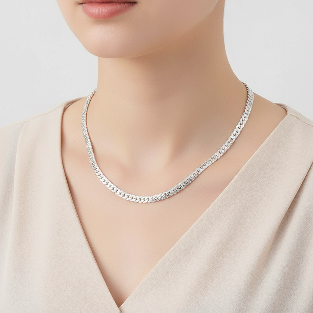 Halskette Für Frauen - SilverGleam 