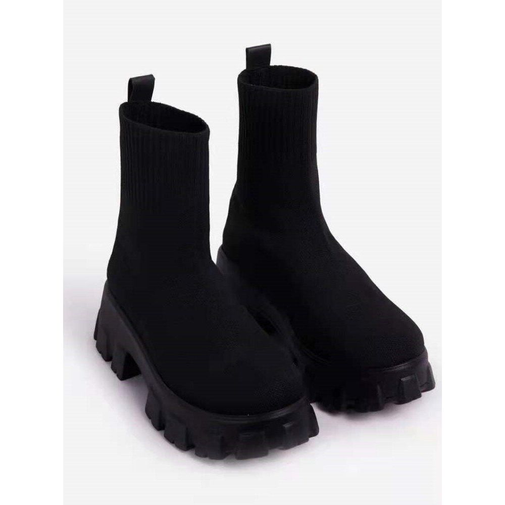Stiefeletten mit klobiger Profilsohle - Karolina