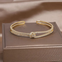 Kunstvoll Gestaltetes Armreif - GoldKnot 