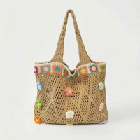 Legere Häkeltasche Mit Blumendetails - Florinta