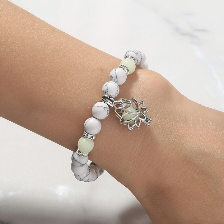 Leuchtendes Perlenarmband - GlowLotus