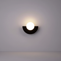 Metall Halbmond Wandlampe - HalbGlow
