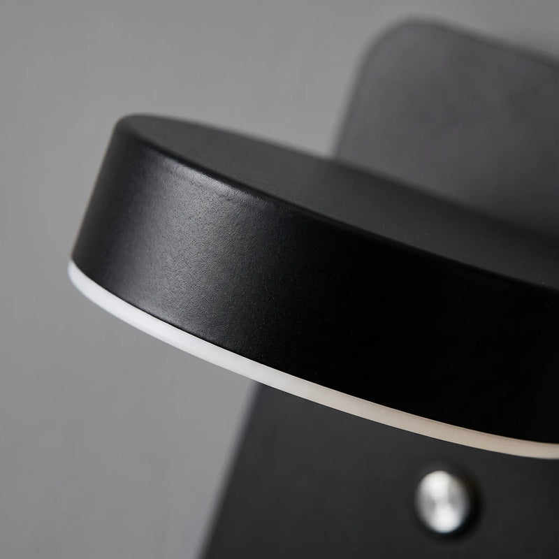 Minimalist LED Wall Light With USB Port -  Lumivex