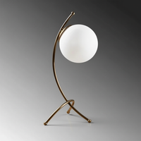 Minimalistische Tischlampe Metallgestell - Sphereon