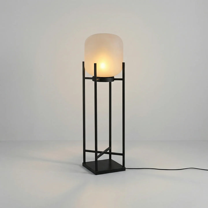 Modern Freestanding Garden Lamp -  Solanthre