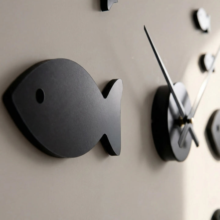 Moderne Spiegel-Wanduhr - Miraflow