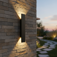 Moderner Aluminium Wandleuchter - Brightpillar