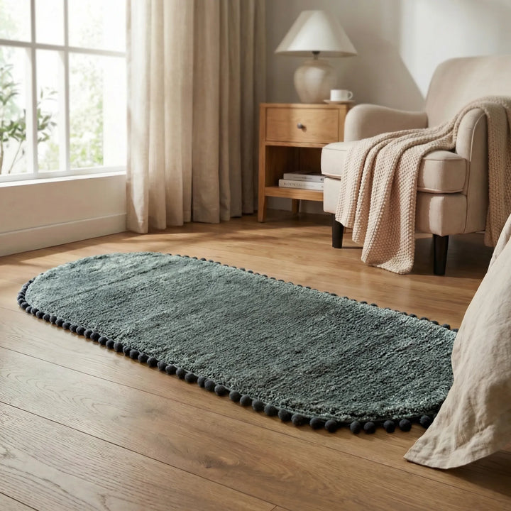Ovaler Badteppich Mit Pompons - Pomvela