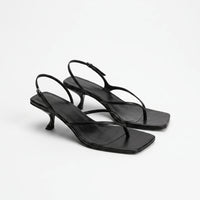 Retro-Riemchensandalen Mit Absatz Und Eckiger Zehenpartie - Laura