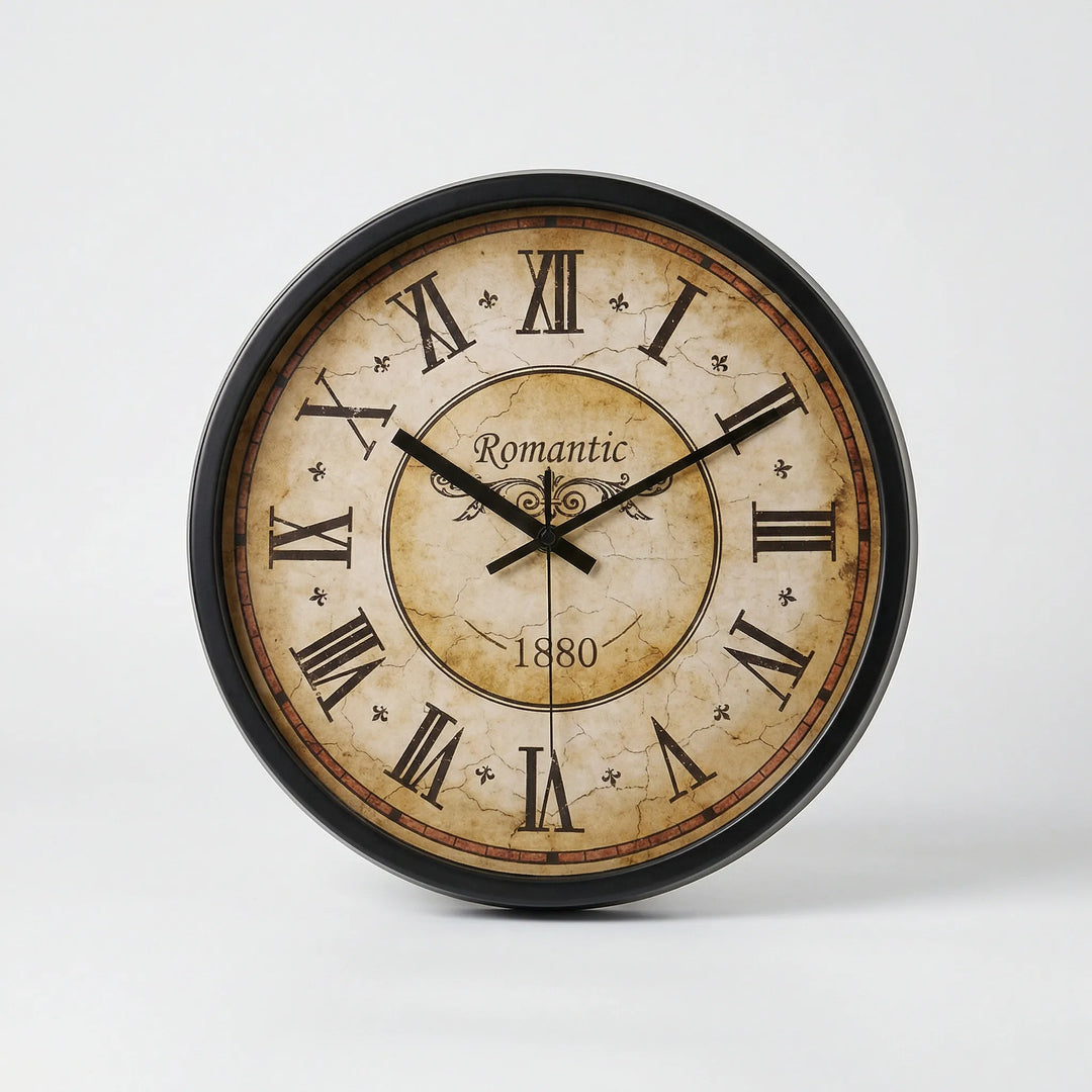 Runde Wanduhr Im Vintage-Stil - ChronoVint