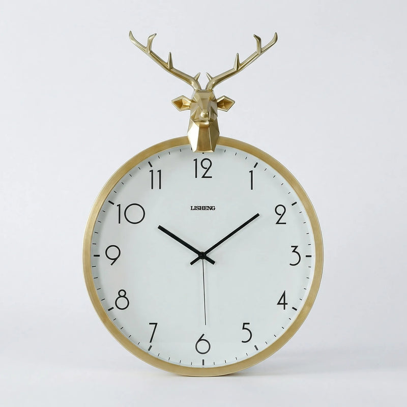 Runde Wanduhr Mit Hirschkopf-Detail - Auraldeer
