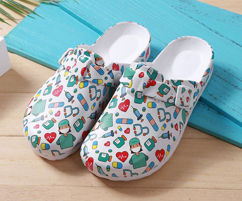 Wasserfeste & Leichte Damen Pflege-Clogs – Rutschfest & Hygienisch