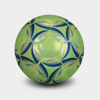 Leucht-Fußball mit Reflektionseffekt – Für Spielspaß bei Tag & Nacht