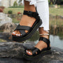Sporty Sandals With A Platform Sole - Dolores