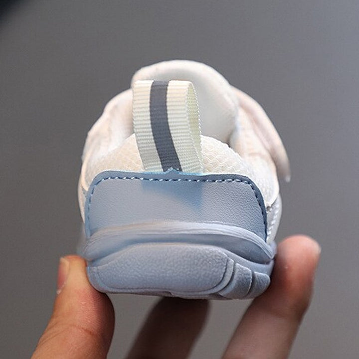 Flexibles Antirutsch-Babybarfußschuh Sky – Entdecken Sie den Komfort