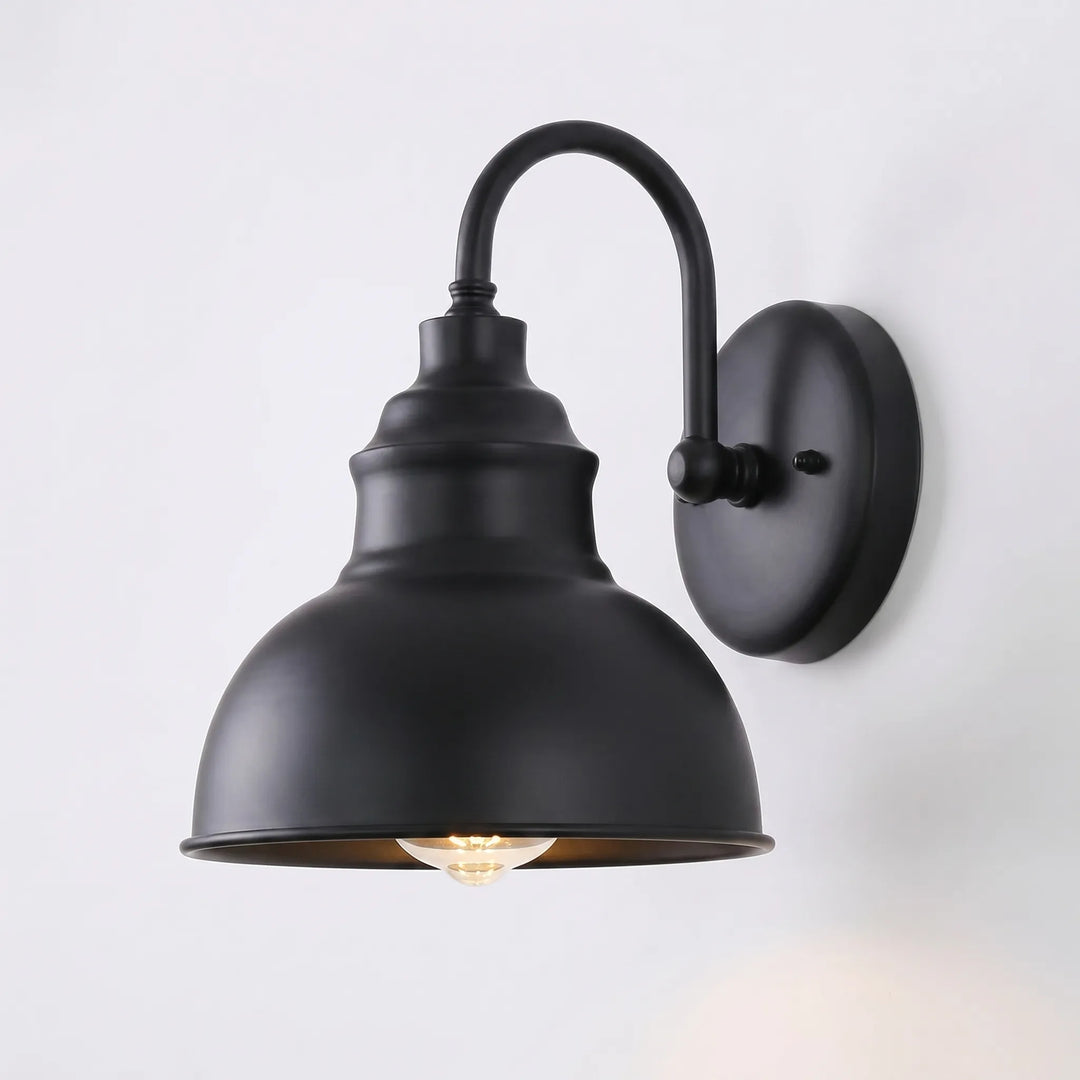 Vintage-Style Outdoor Wall Lamp -  Vanthorpe