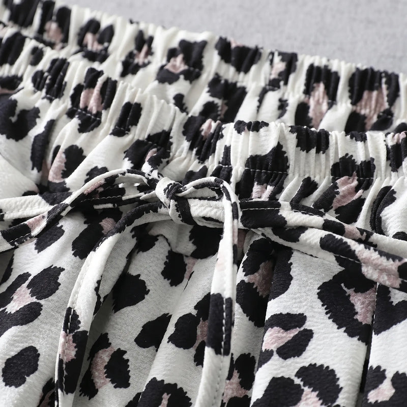 Weit Geschnittene Hose Mit Animal-Print - Prowlise