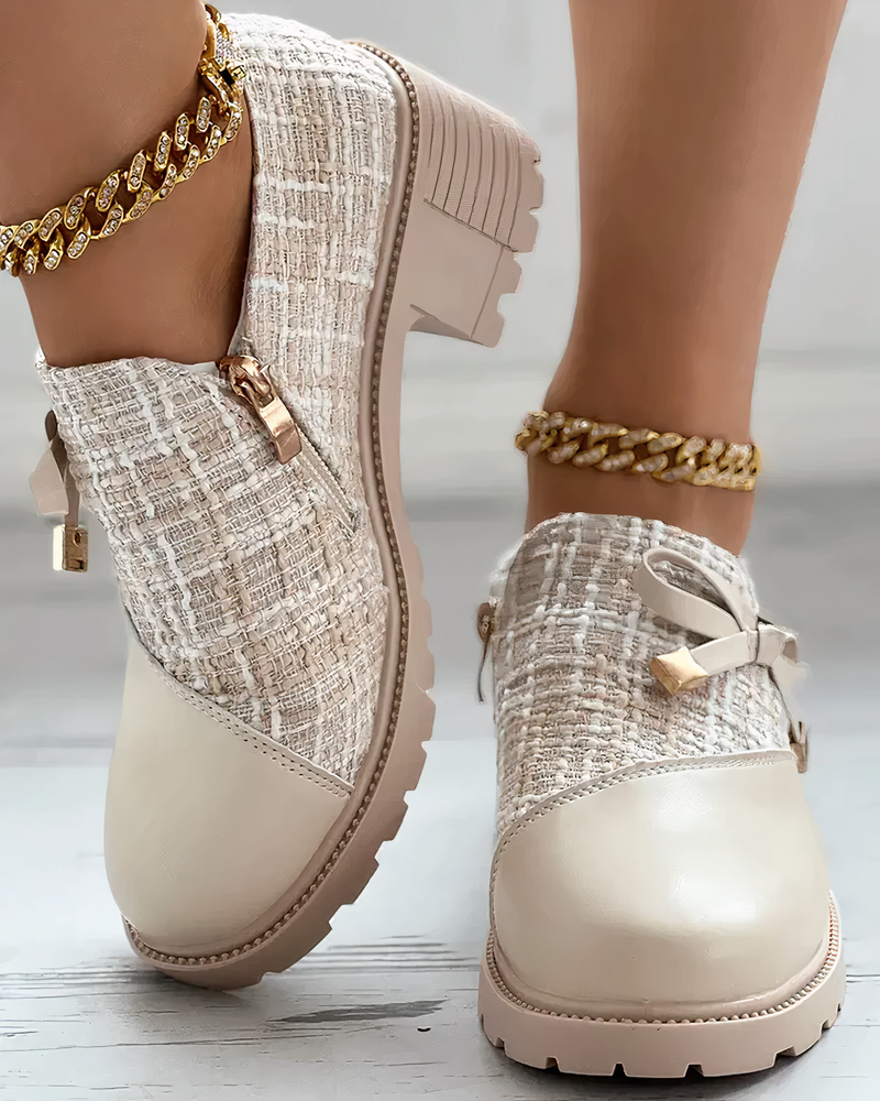 Elegante Blockabsatz-Schuhe mit spitzen Akzenten – Florina