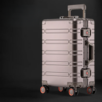 Aluminiumkoffer | Verscheidene Größen | TSA-Schloss | Universalrollen-S (44 L)-Braun-Luzern Mode