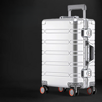 Aluminiumkoffer | Verscheidene Größen | TSA-Schloss | Universalrollen-S (44 L)-Silber-Luzern Mode