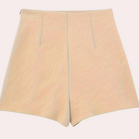 Sommer Shorts Damen | Asymmetrisch | Leicht | Bequem | Modern | Freizeit Look-Luzern Mode