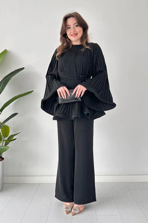 Damen Falten Kleidungsset – Selene