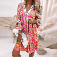 Sommerkleid mit Druck | Bunt | V-Ausschnitt | Dreiviertelärmel | Halb lang-Rosa-S-Luzern Mode