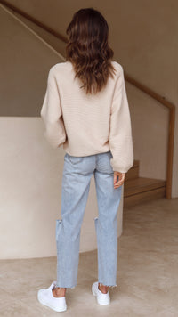 Damen Strickpullover mit Jeans für Freizeitmode Outfit-Luzern Mode