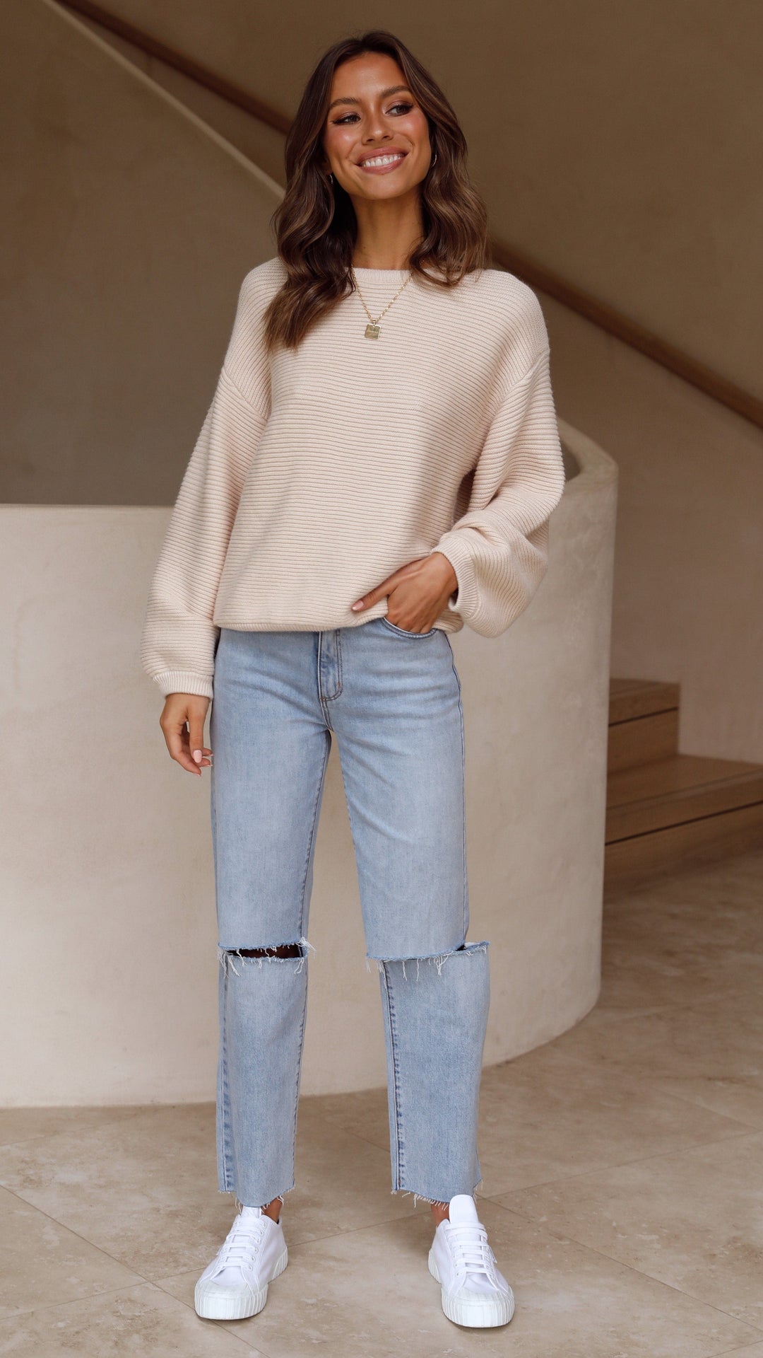 Damen Strickpullover mit Jeans für Freizeitmode Outfit-Luzern Mode