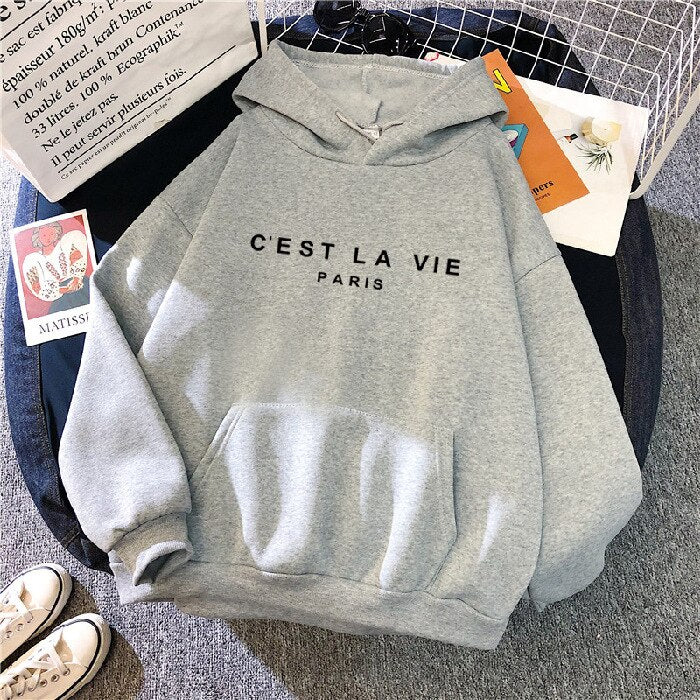 Unisex Hoodie mit "C'est La Vie Paris" Aufdruck, Kapuzenpullover-Grau-S-Luzern Mode