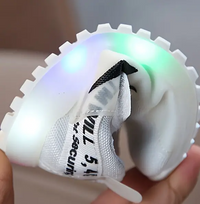 LED Kinder Sneaker mit Klettverschluss und Blitzmotiv-Luzern Mode